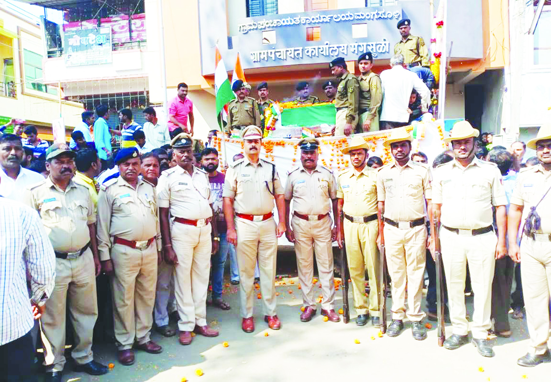 ಸರ್ಕಾರಿ ಗೌರವದೊಂದಿಗೆ ಯೋಧನ ಅಂತ್ಯಕ್ರಿಯೆ